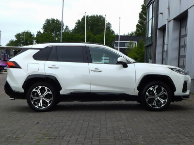 Suzuki-Across-4