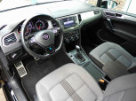 Volkswagen-Golf Sportsvan-15