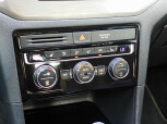 Volkswagen-Golf Sportsvan-30