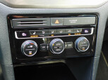 Volkswagen-Golf Sportsvan-31