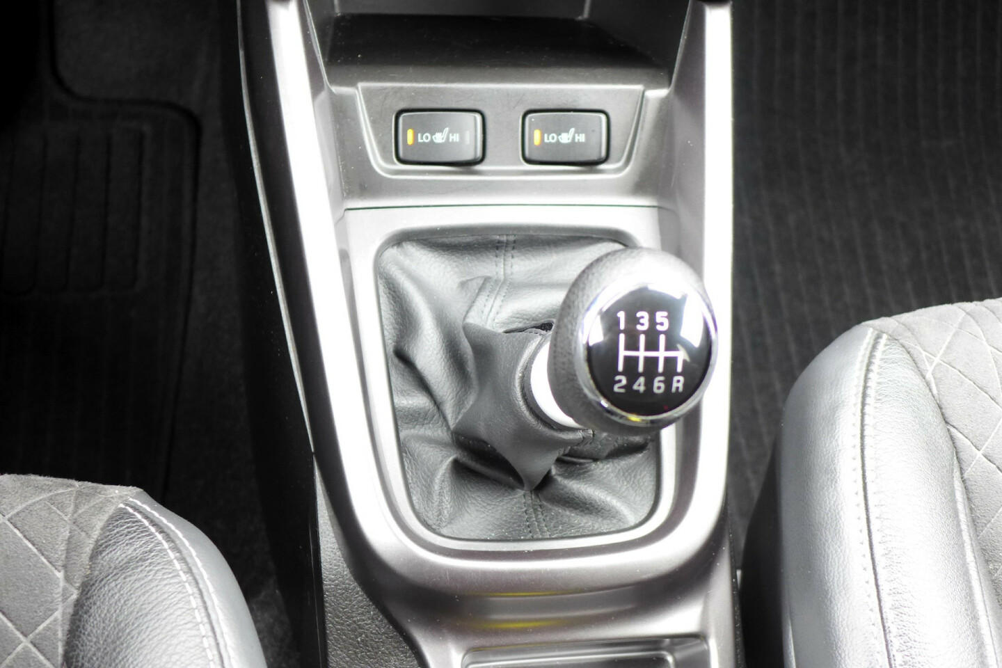 Suzuki-Vitara-28