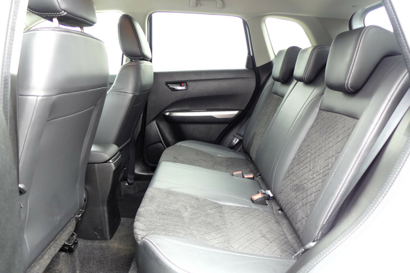 Suzuki-Vitara-29