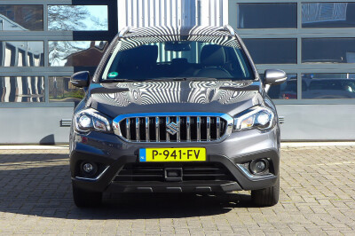 Suzuki-S-Cross-1