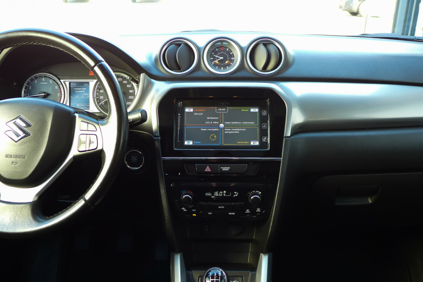 Suzuki-Vitara-20