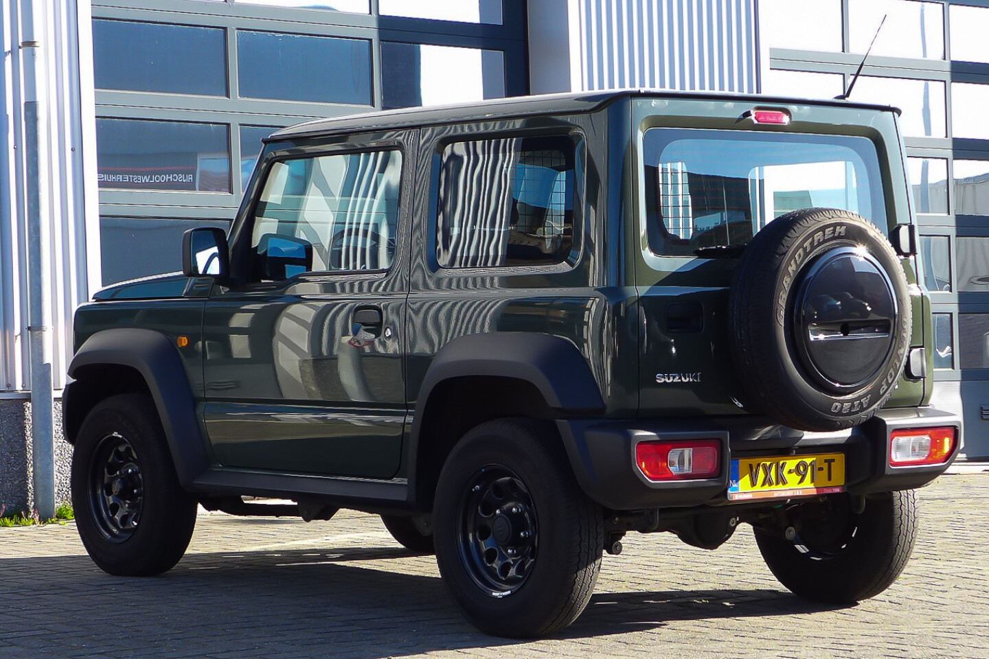 Suzuki-Jimny-7