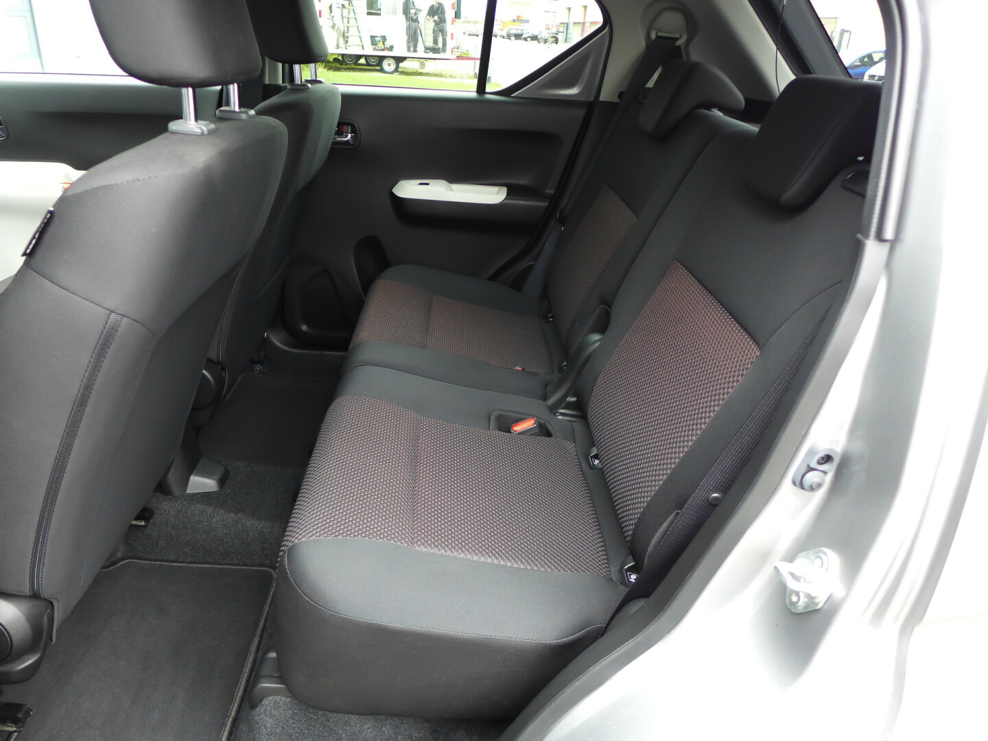 Suzuki-Ignis-18