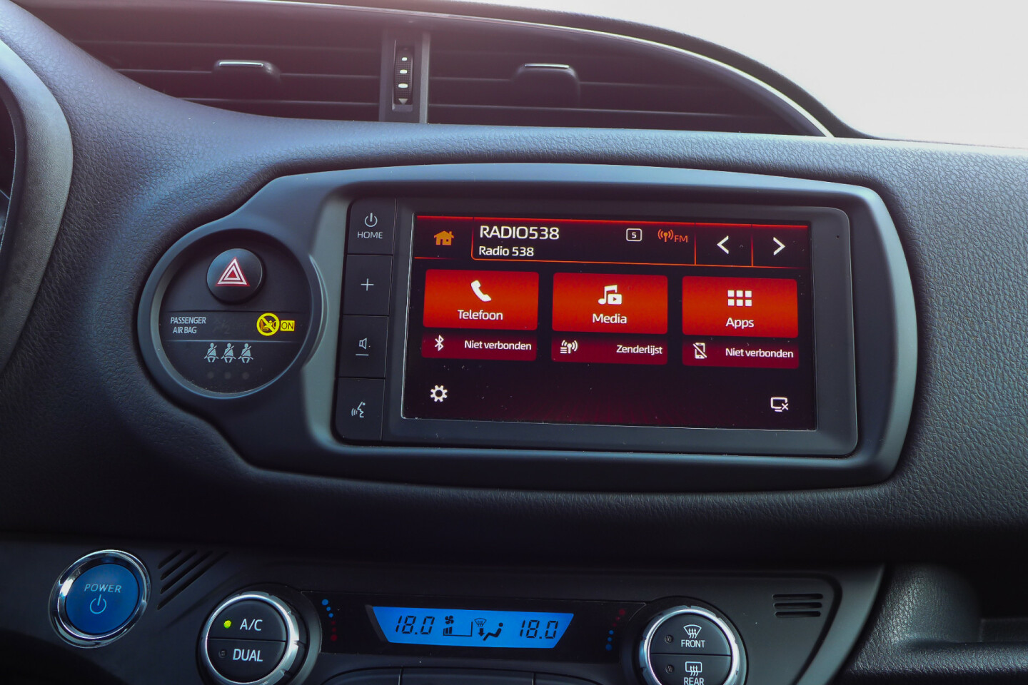 Toyota-Yaris-25