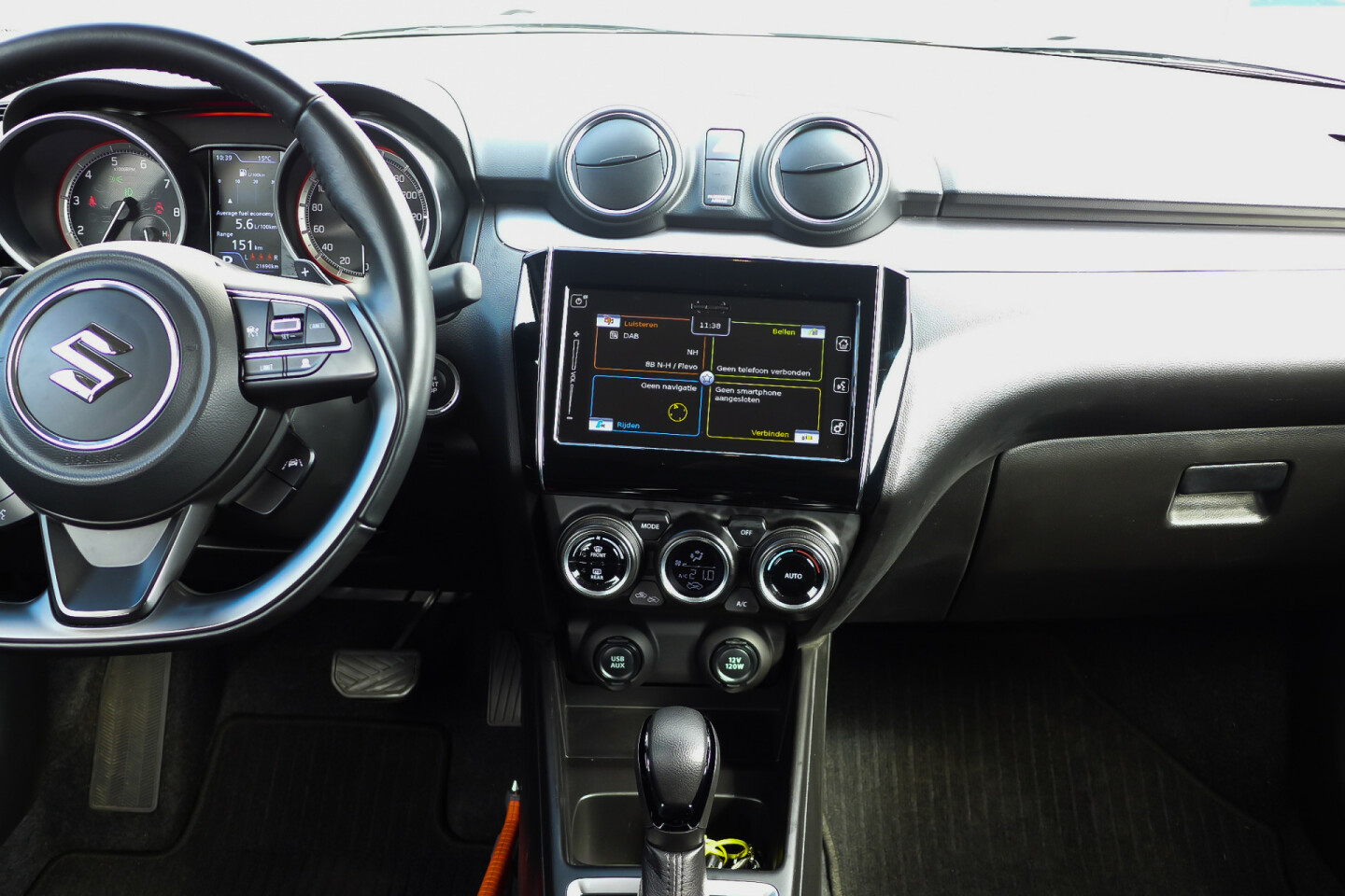 Suzuki-Swift-14