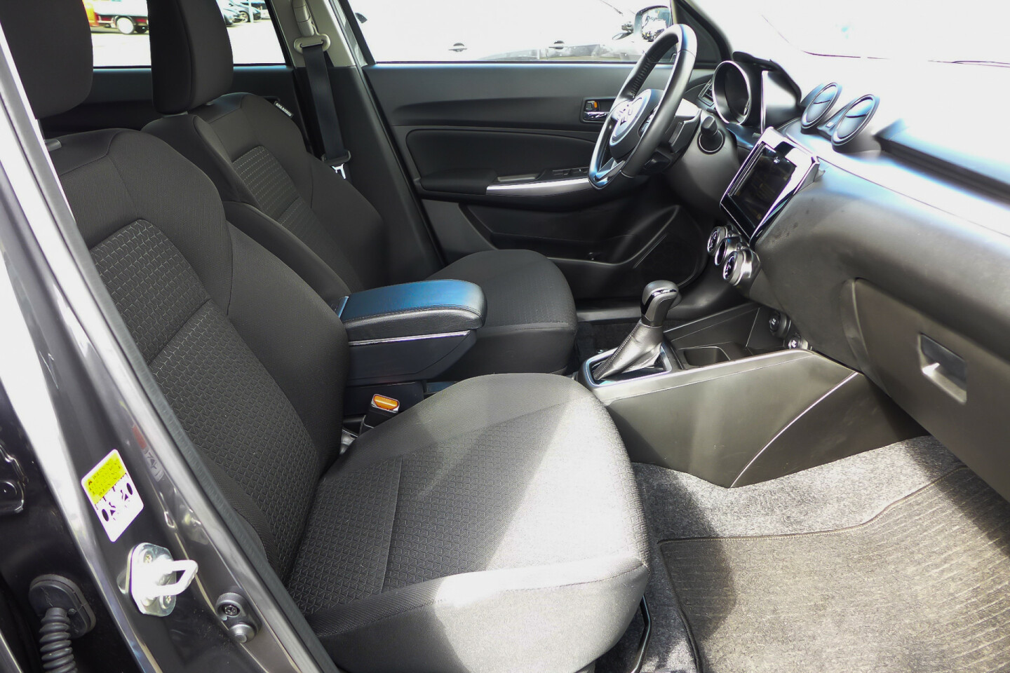 Suzuki-Swift-19