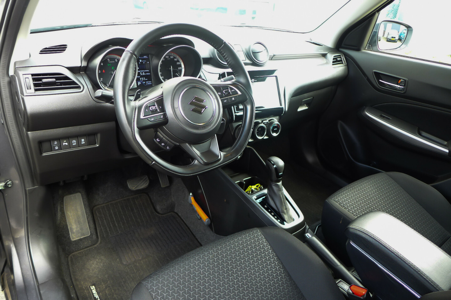 Suzuki-Swift-8