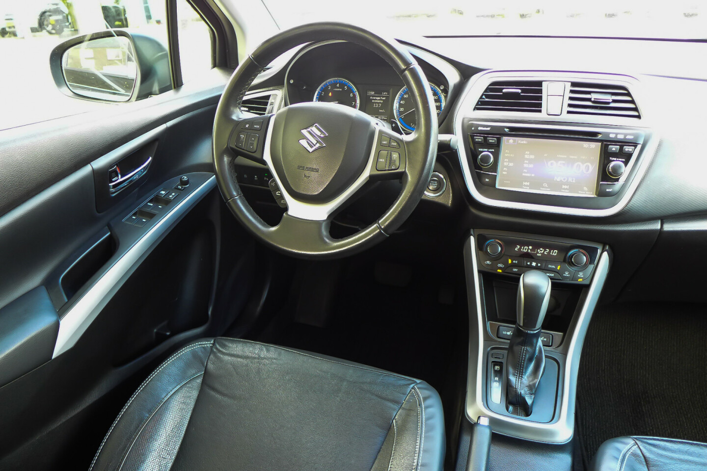 Suzuki-S-Cross-14