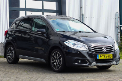 Suzuki-S-Cross-2