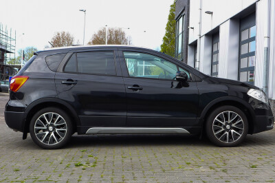 Suzuki-S-Cross-4
