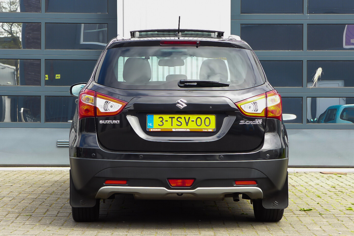 Suzuki-S-Cross-6