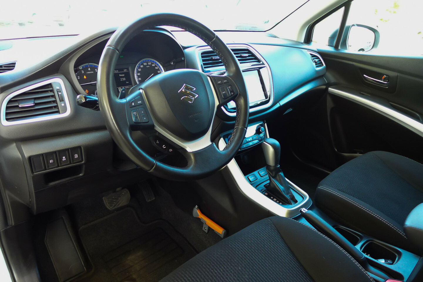 Suzuki-S-Cross-8