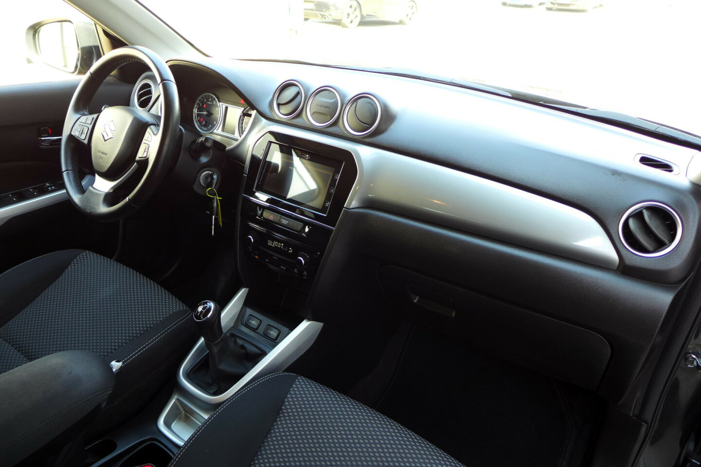 Suzuki-Vitara-12
