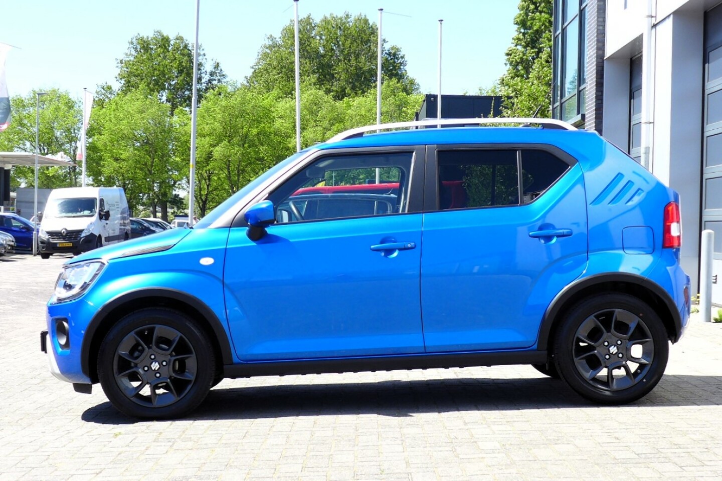 Suzuki-Ignis-1