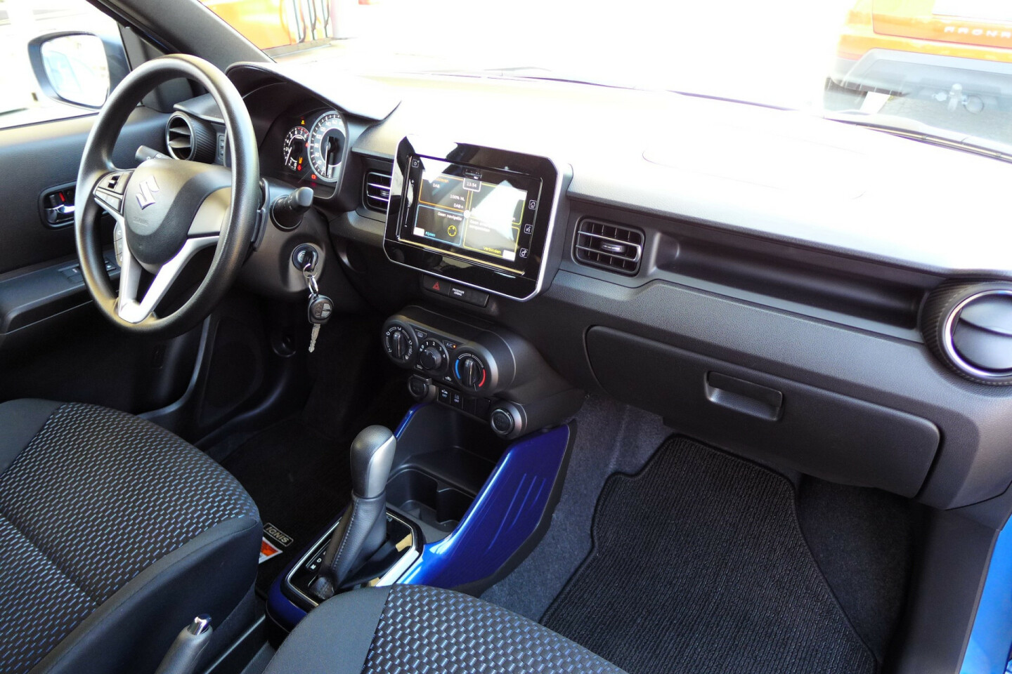 Suzuki-Ignis-11