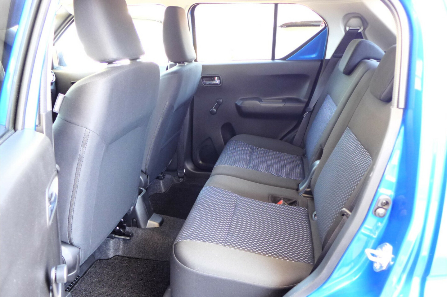 Suzuki-Ignis-26