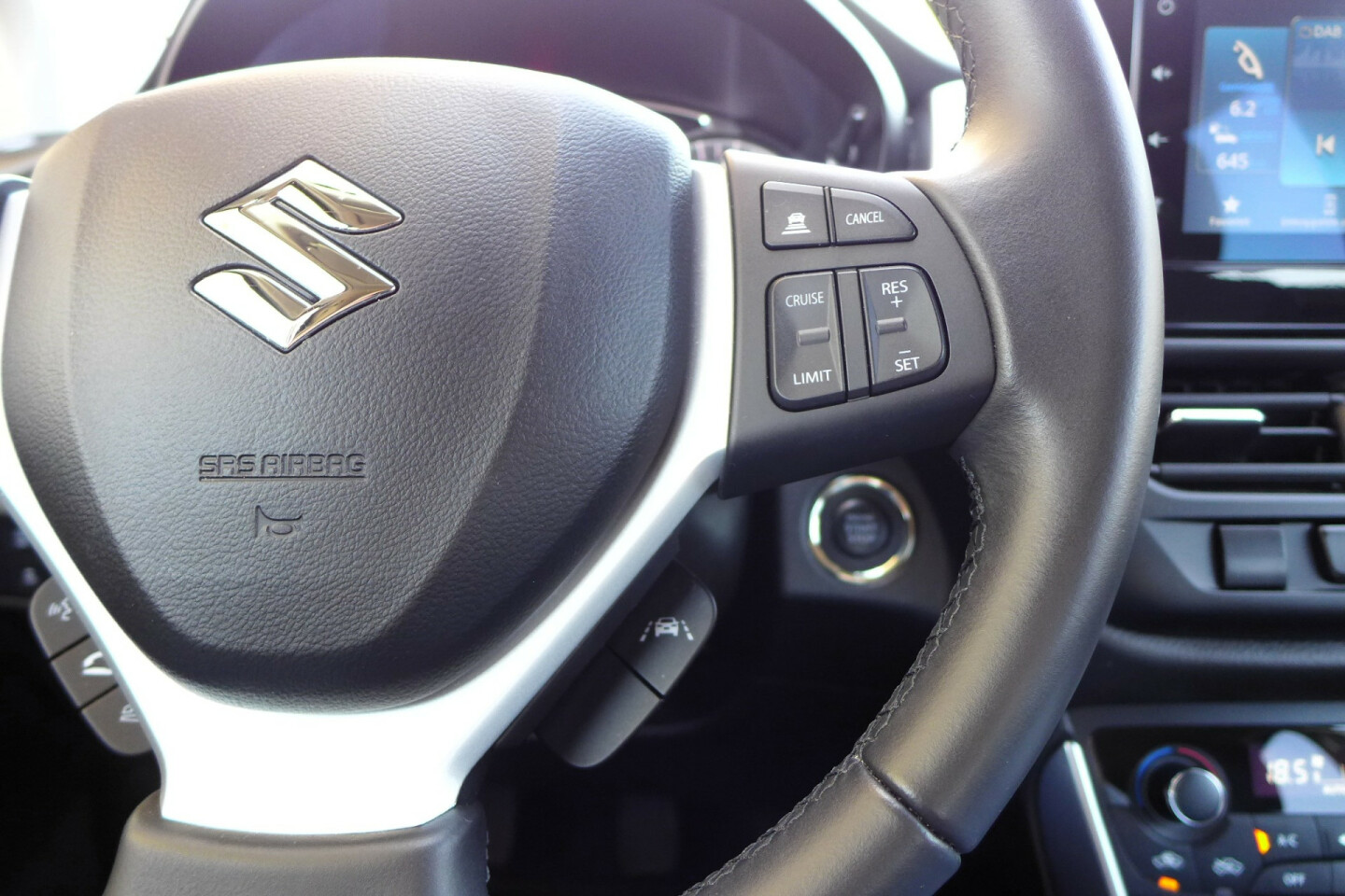 Suzuki-S-Cross-17