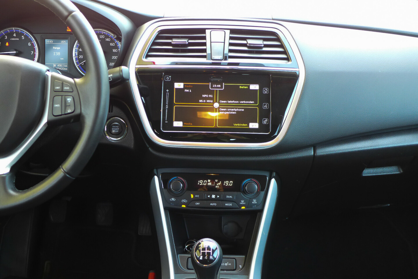 Suzuki-S-Cross-11