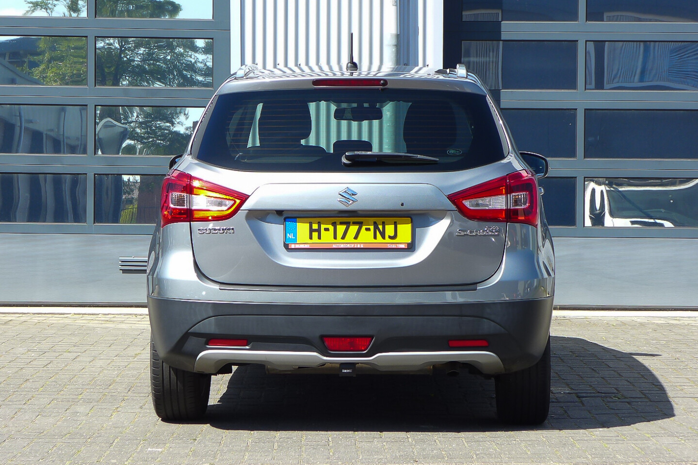Suzuki-S-Cross-5