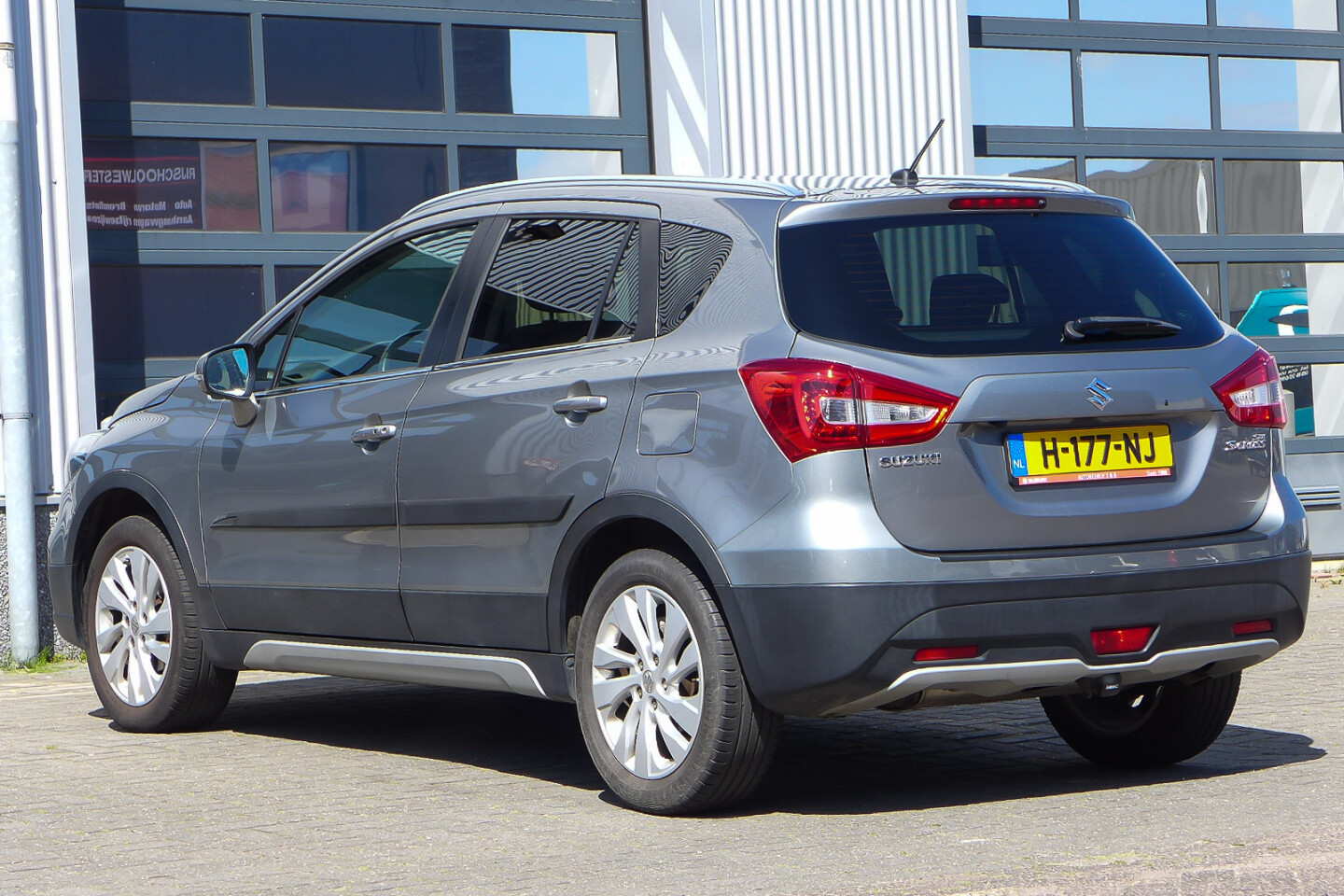 Suzuki-S-Cross-6