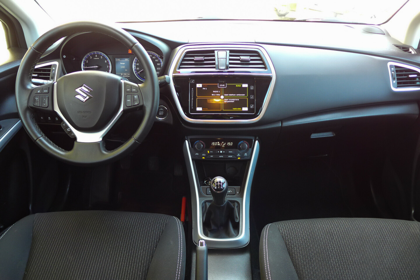 Suzuki-S-Cross-8