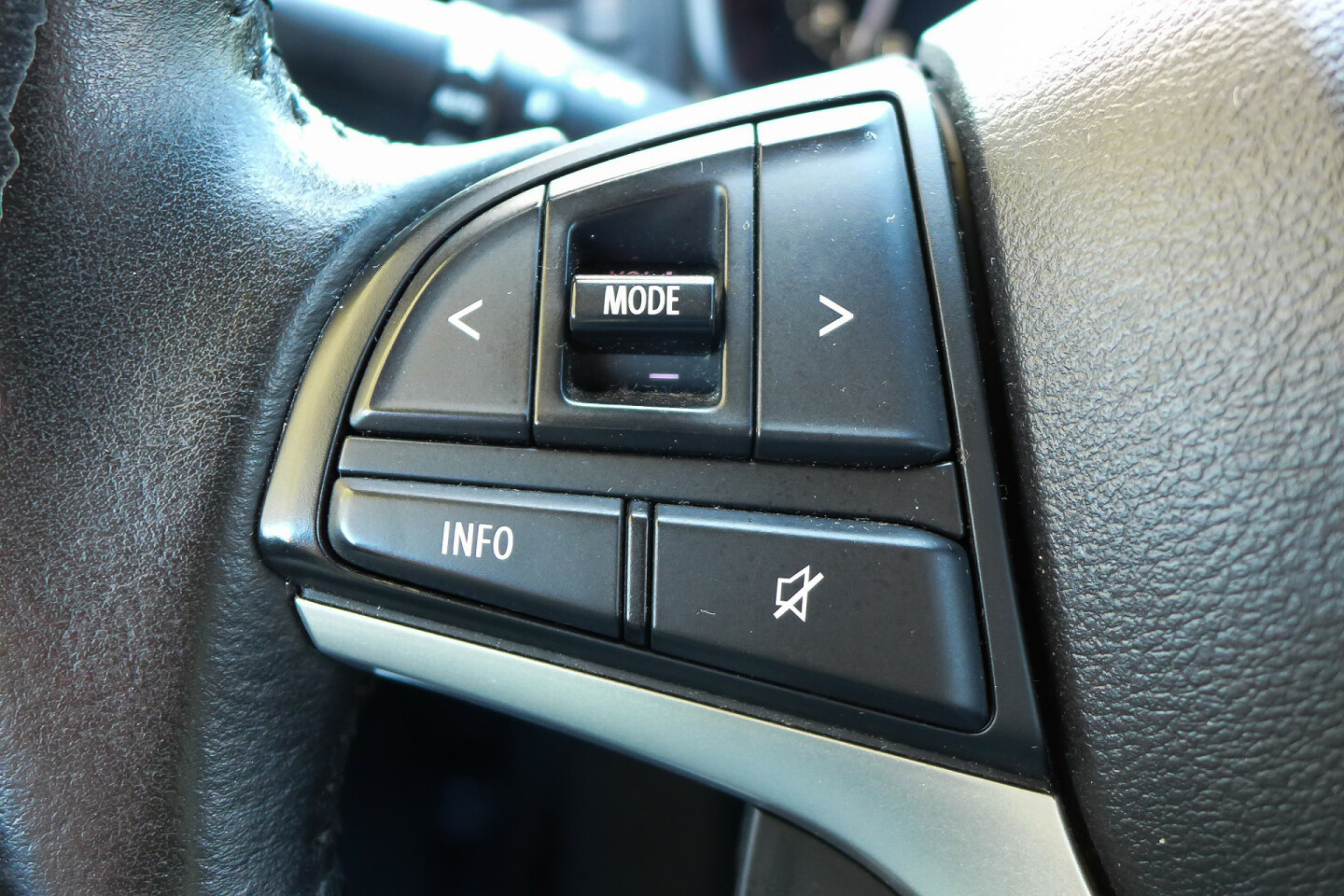Suzuki-Ignis-21
