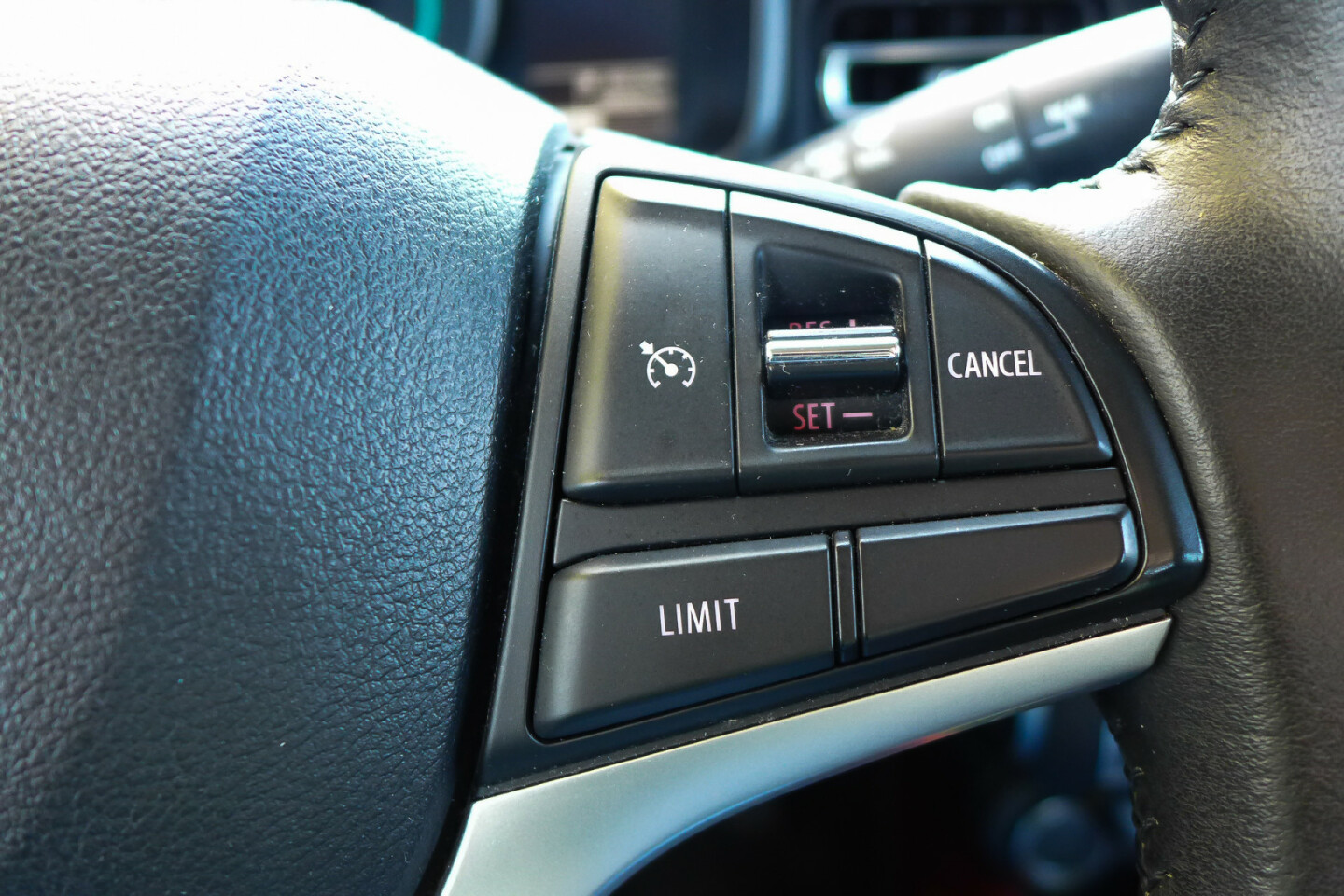 Suzuki-Ignis-22