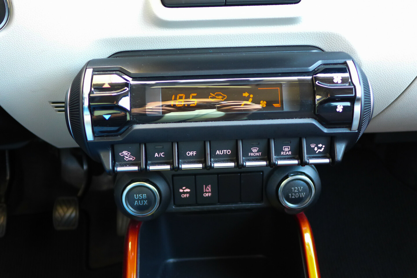 Suzuki-Ignis-27