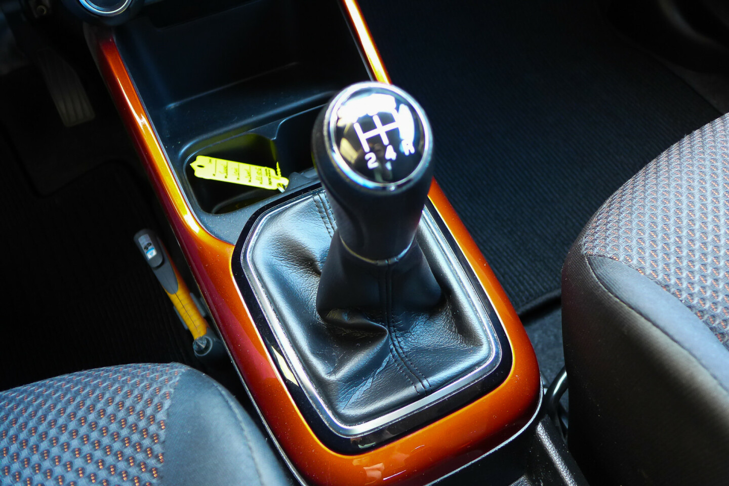 Suzuki-Ignis-28