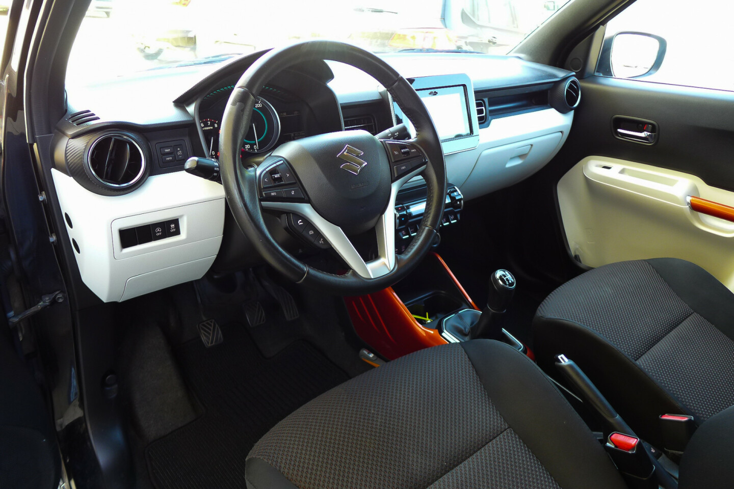 Suzuki-Ignis-8