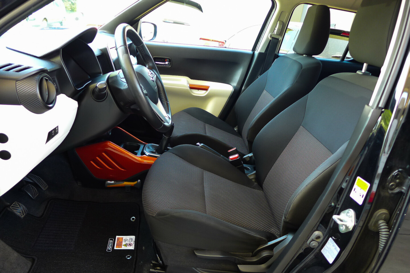 Suzuki-Ignis-9