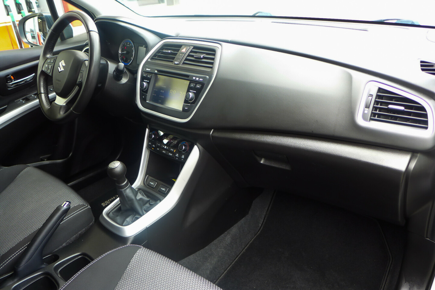 Suzuki-S-Cross-18