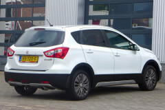 Suzuki-S-Cross-5