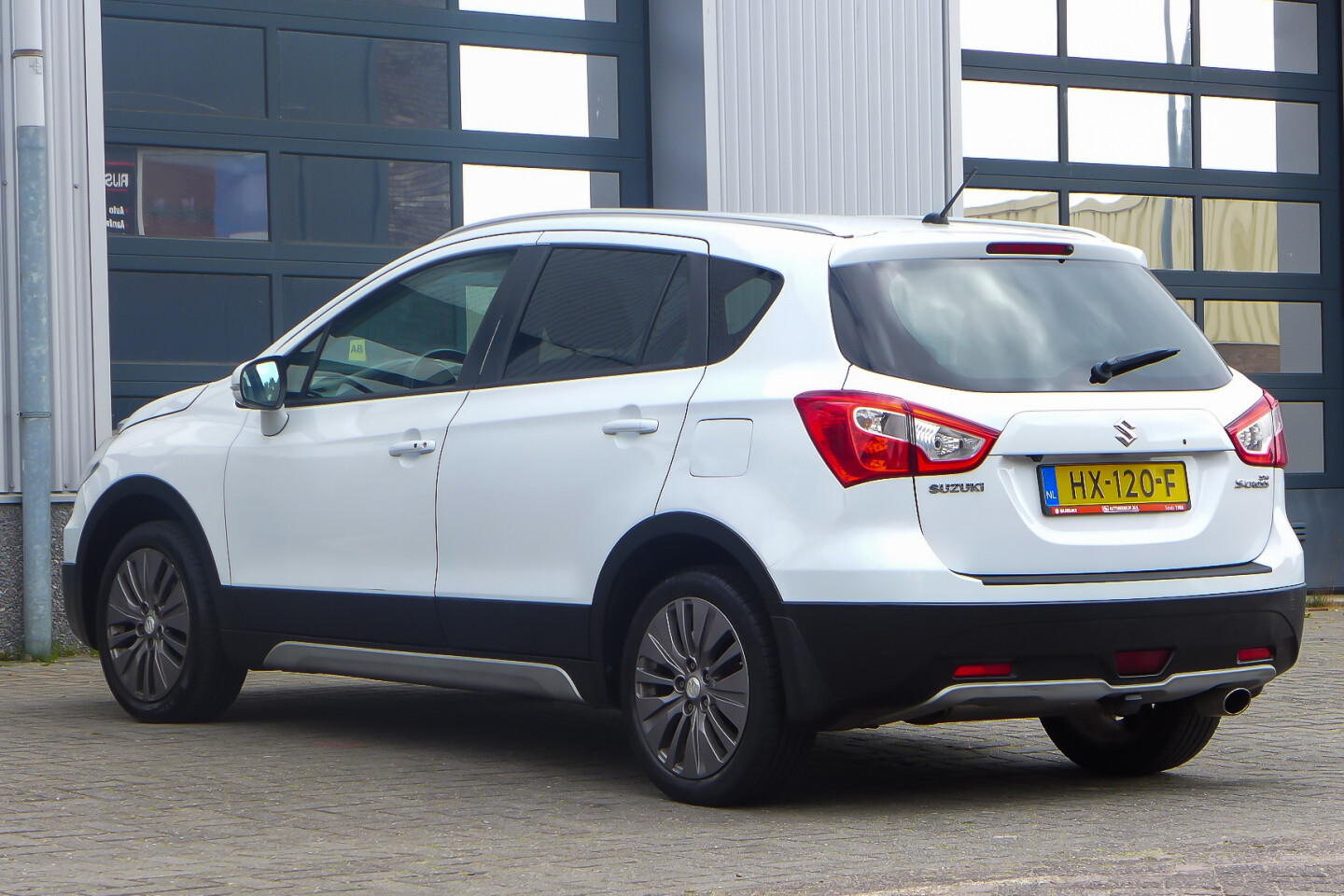 Suzuki-S-Cross-7