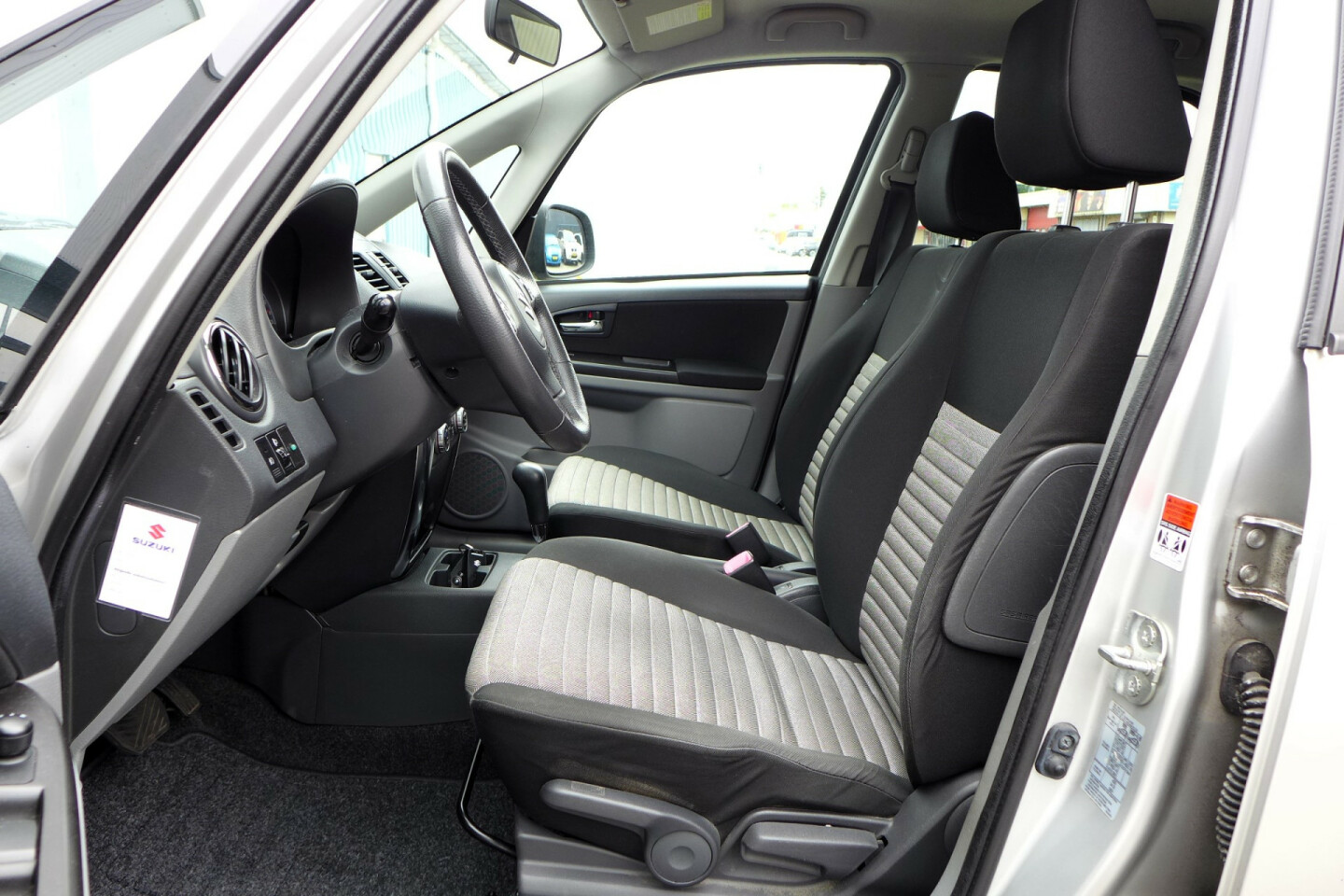 Suzuki-SX4-10