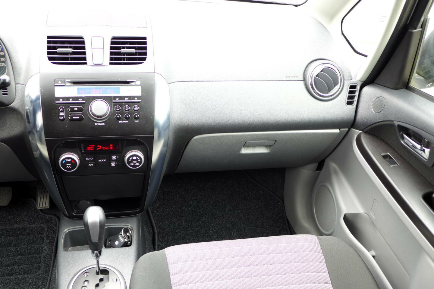 Suzuki-SX4-15