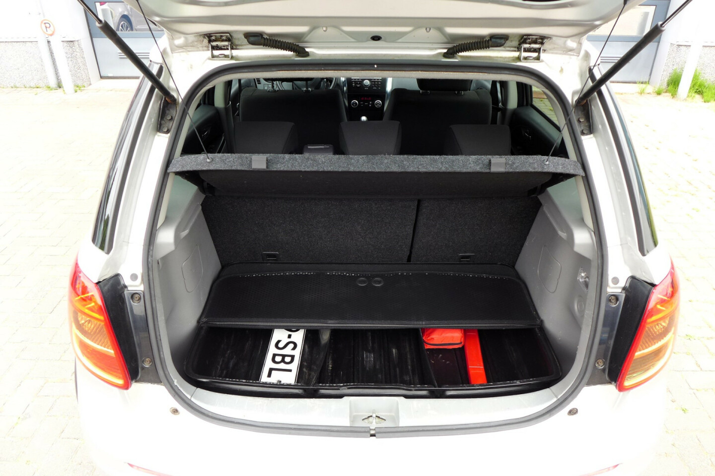 Suzuki-SX4-24