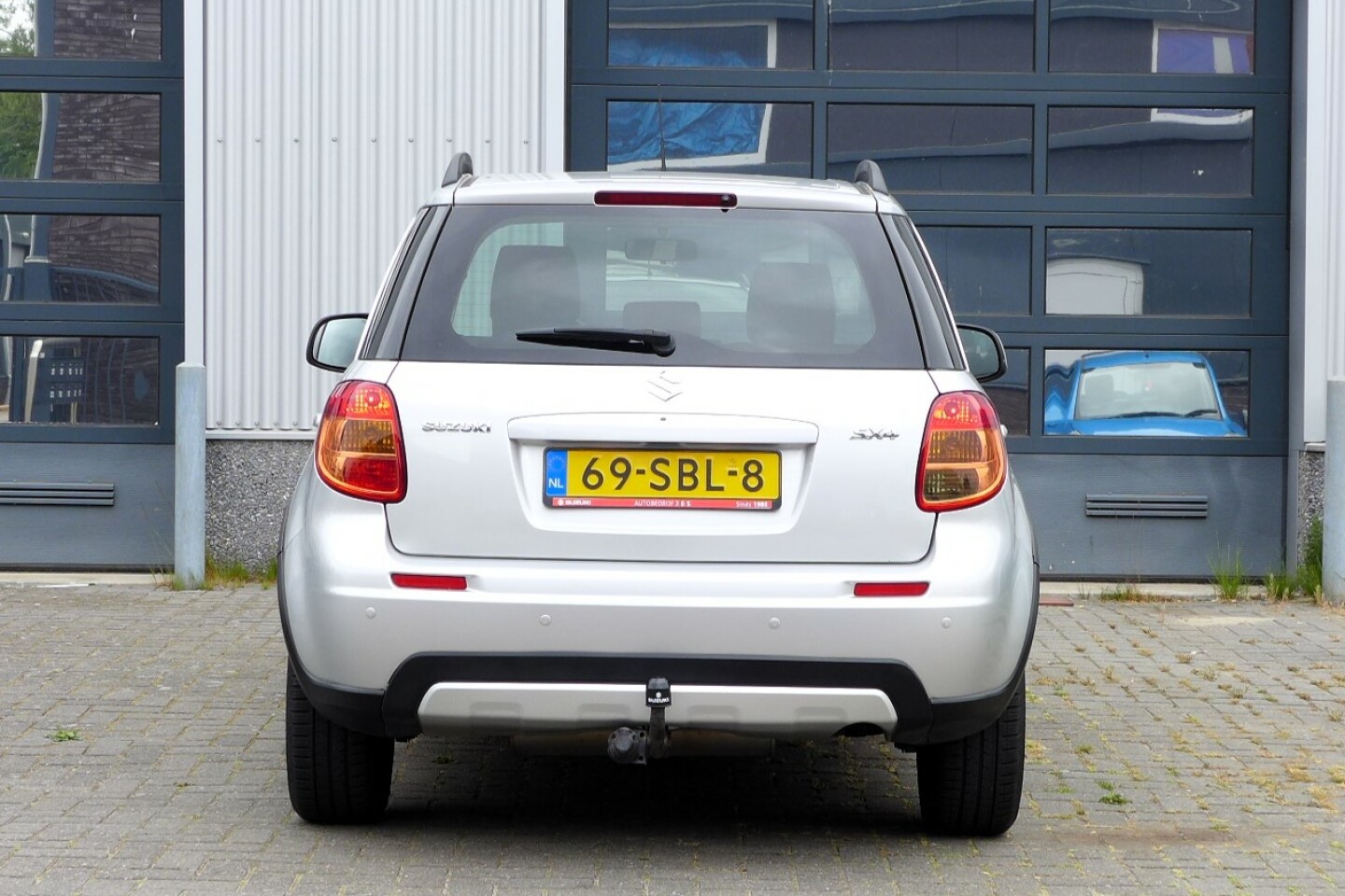 Suzuki-SX4-5