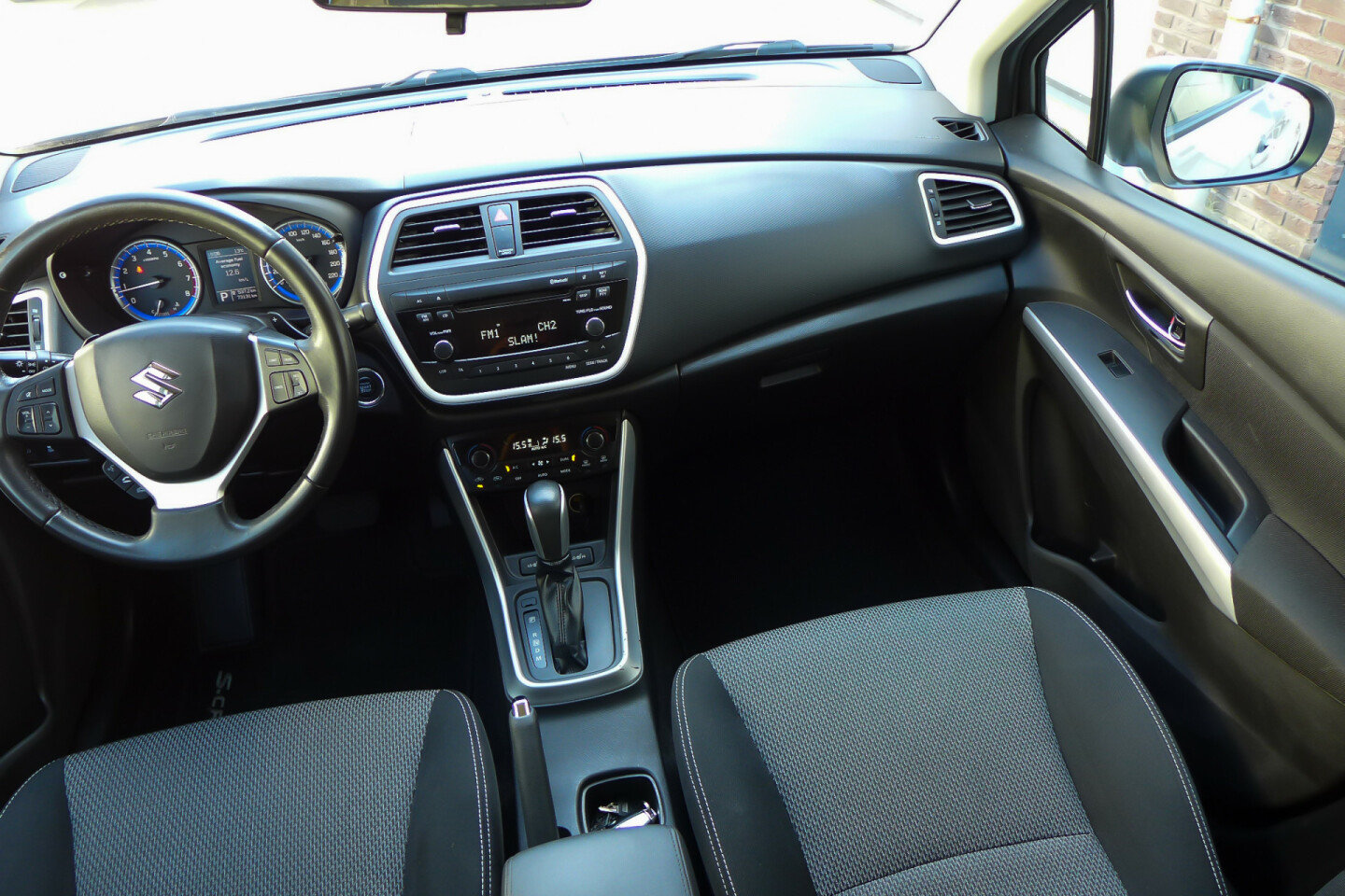 Suzuki-S-Cross-15