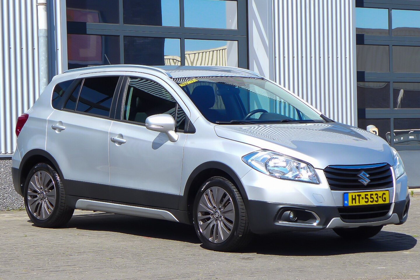 Suzuki-S-Cross-2
