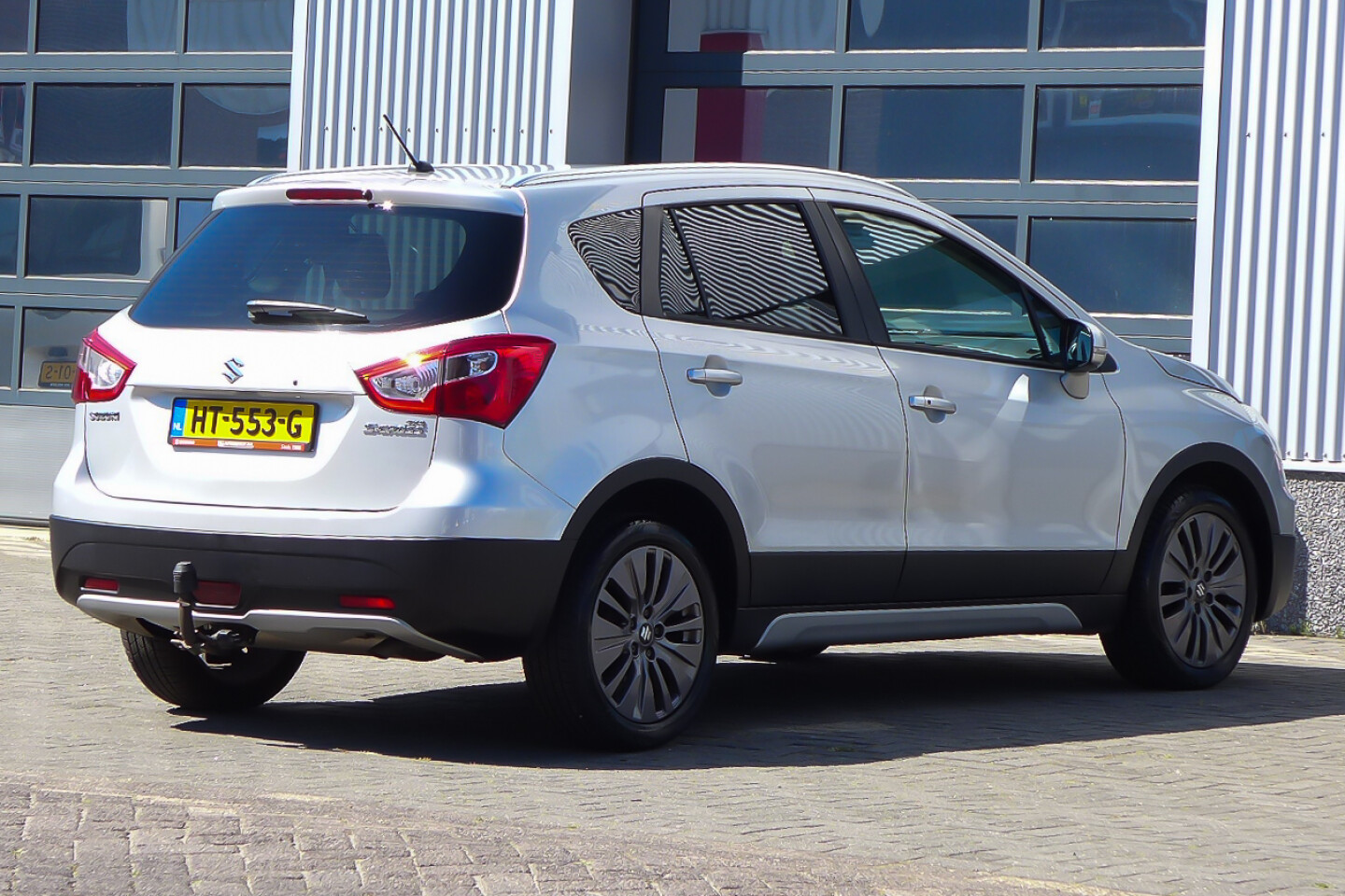 Suzuki-S-Cross-5