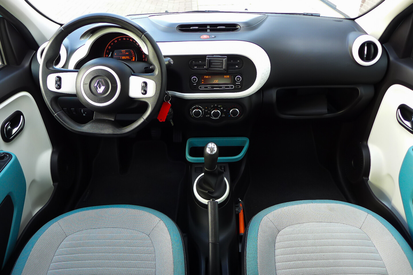 Renault-Twingo-13