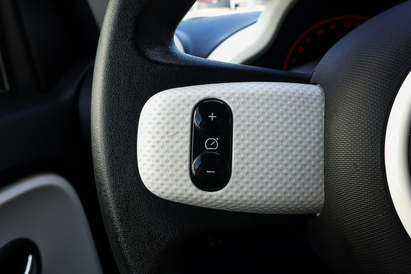 Renault-Twingo-21