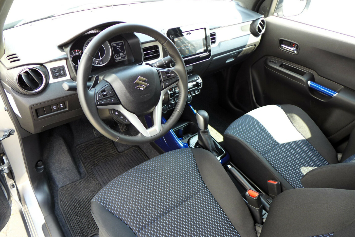 Suzuki-Ignis-9