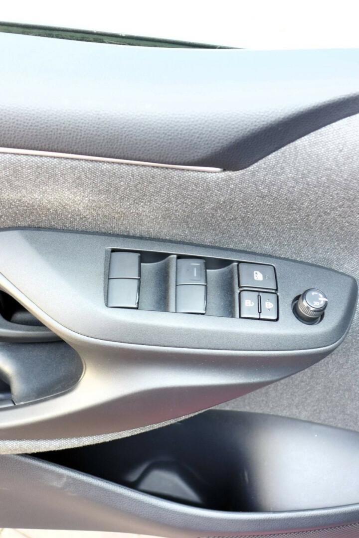 Toyota-Yaris-10
