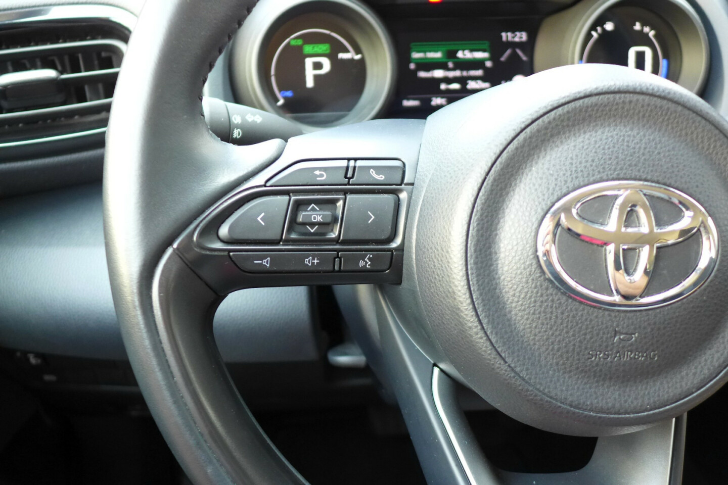 Toyota-Yaris-12