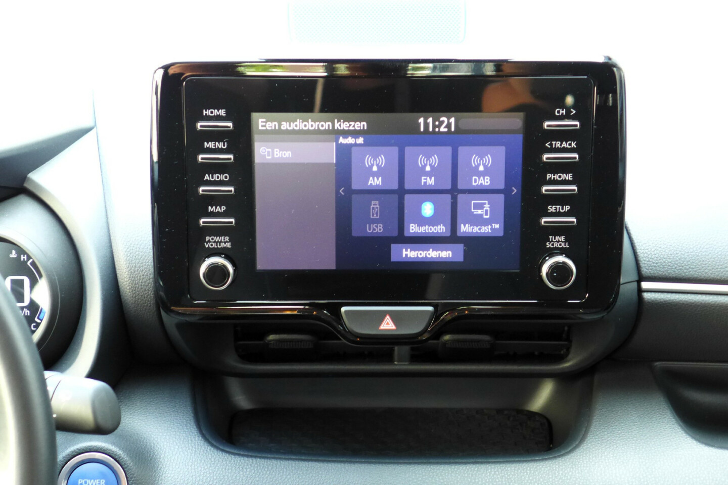 Toyota-Yaris-18